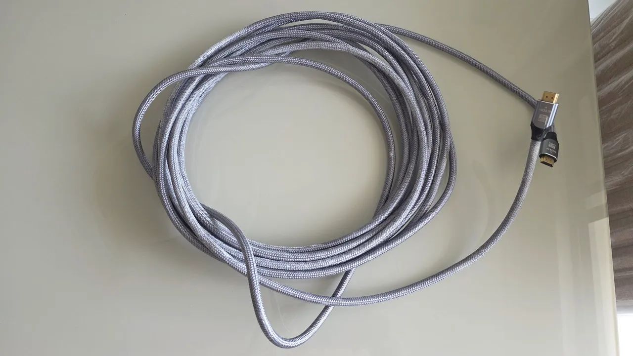 Cabo HDMI 2.1 8K com 10 metros de comprimento