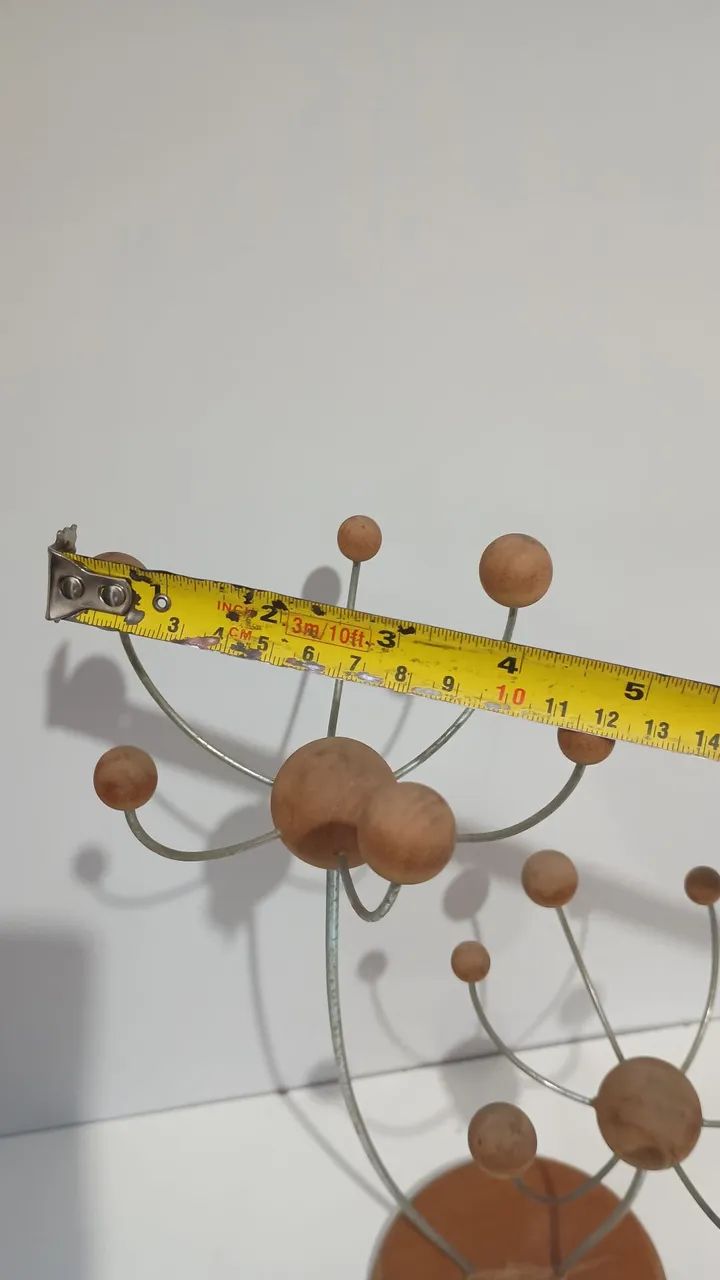 cabideiro de mesa com design lúdico altura 31 cm - Foto 6