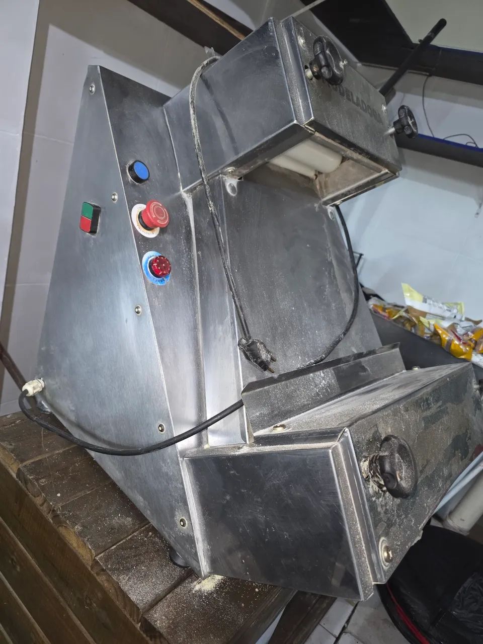Vendo modeladora de pizza tecnopizza am45  - Foto 2