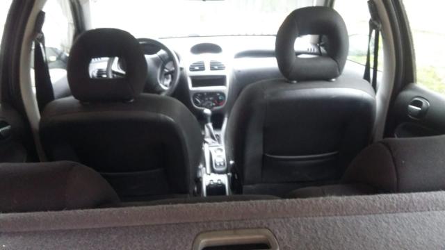 Barbada Peugeot 206 scapade - Foto 4