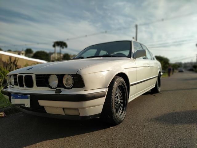 Rarissima BMW E34 525i 1990 - Interior Azul Marinho - Foto 2