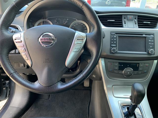 Nissan sentra 2.0 15/16 sl cvt - Foto 6