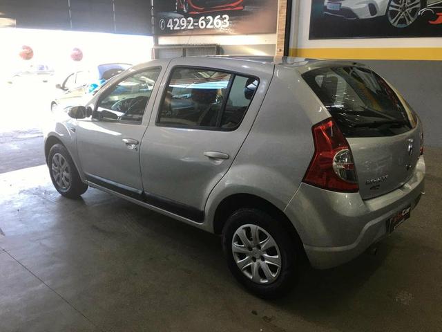 Sandero expression 1.0 completo - Foto 2