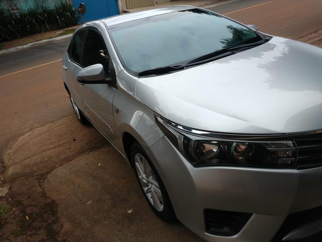 Corolla gli 1.8 14/15 $ 61,000, - Foto 6