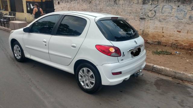 Peugeot 207 Hach 2014