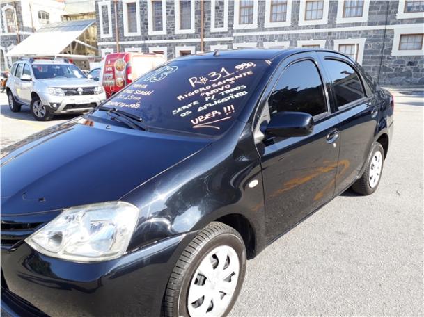 Toyota Etios 1.5 xs sedan 16v flex 4p manual - Foto 3