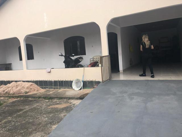 Vendo ou troco casa de 3 qts mais casa de apoio em lote de 700 mts no St de Mansões - Foto 3