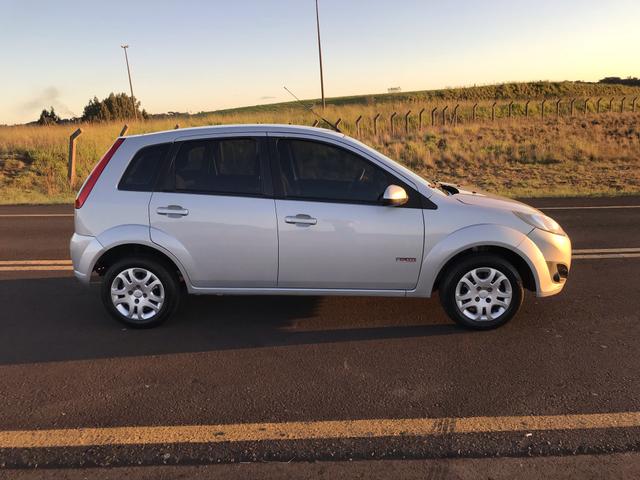 Ford Fiesta Class 1.6 2013 - Foto 6