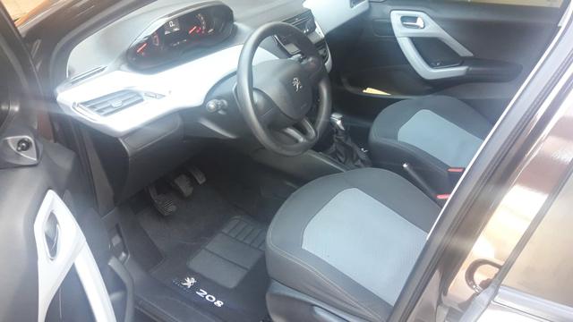 Peugeot 208 2014