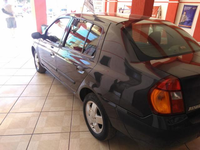Renault clio sedan privilege 1.6 16v completo 2004 - Foto 9