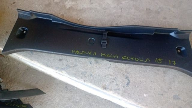 Moldura interna Porta-malas Toyota Corolla 2015 a 2017