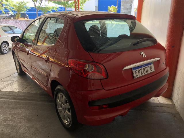 Peugeot 207 2011 1.4 completo R$16.900 - Foto 3