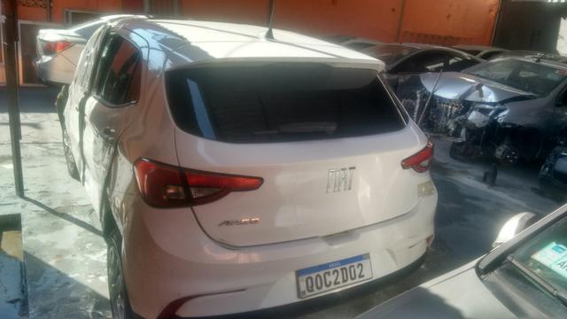 Para-choque traseiro do Fiat argo 2018