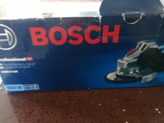 Esmeriladeira bosh barata demais