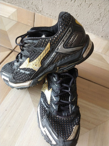 mizuno wave ultima 3 gold