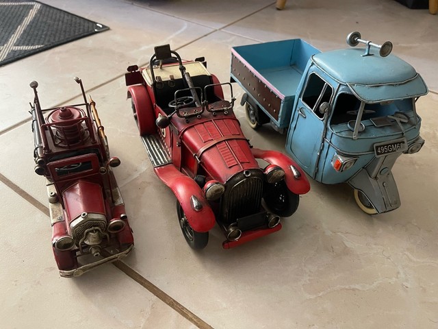 Carros antigos miniaturas  - Foto 2