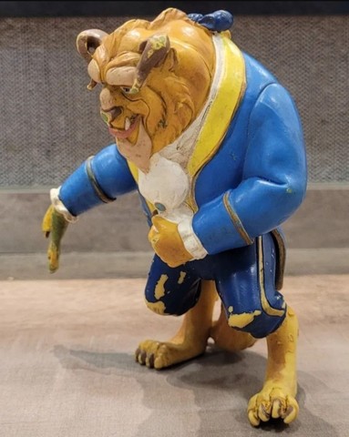Boneco antigo de A Bela e a Fera disney - Foto 3