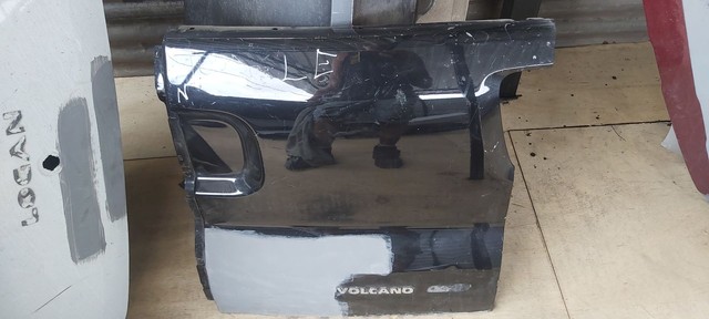 Tampa da mala fiat toro