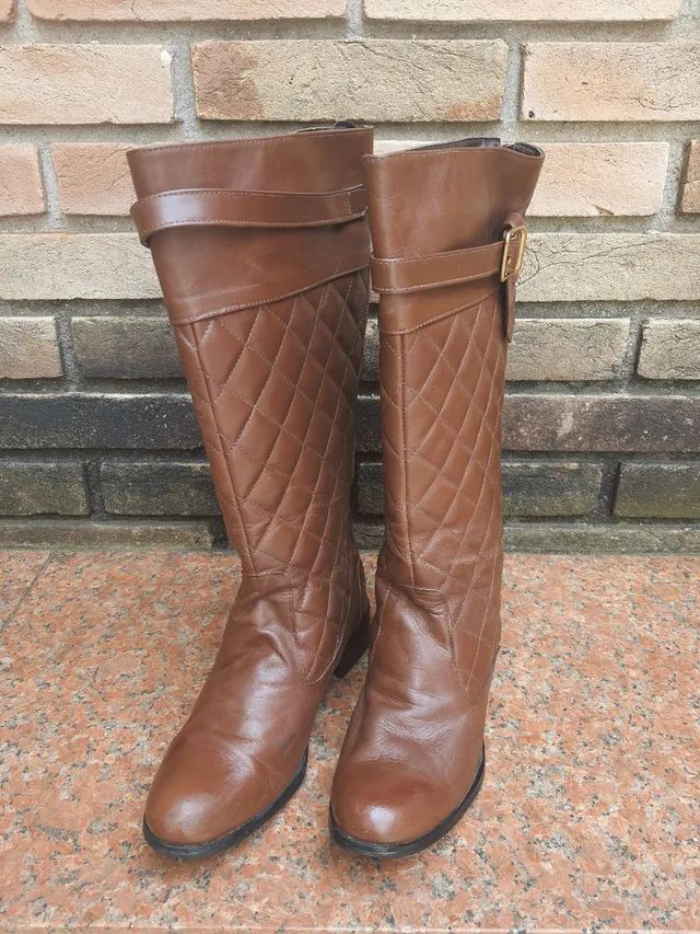 Bota couro com matelasse num.36