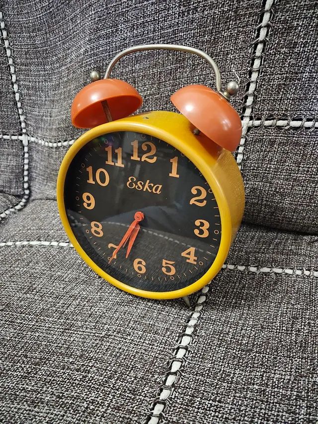 Antiguidade relogio a corda despertador antigo elka raridade promocao - Foto 4