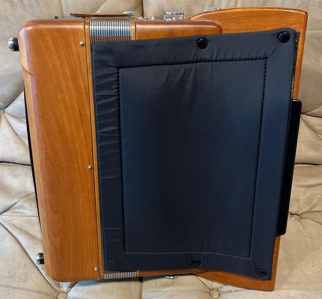 Acordeon piatanesi super vis madeira novo!! - Foto 3
