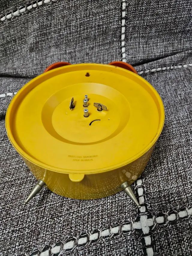 Antiguidade relogio a corda despertador antigo elka raridade promocao - Foto 3