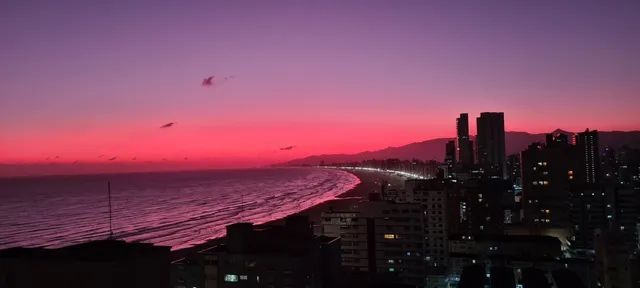 Ap Praia Grande (Canto do forte) somente réveillon 