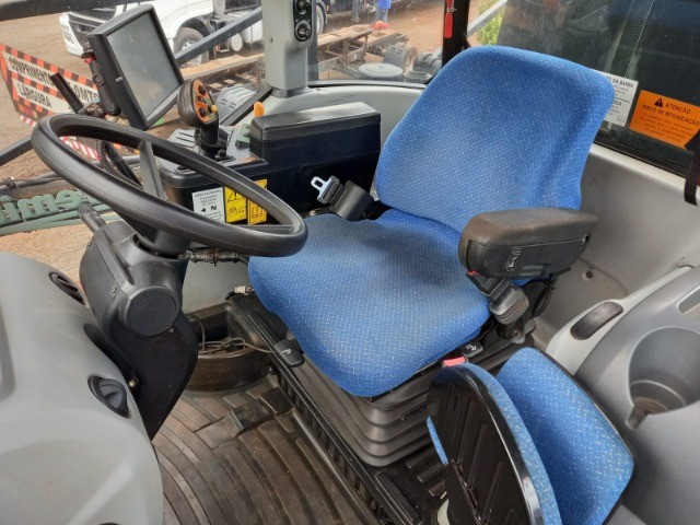 Pulverizador Marca New Holland - Modelo SP 2500 - 4×4 - Ano 2015 - Foto 3