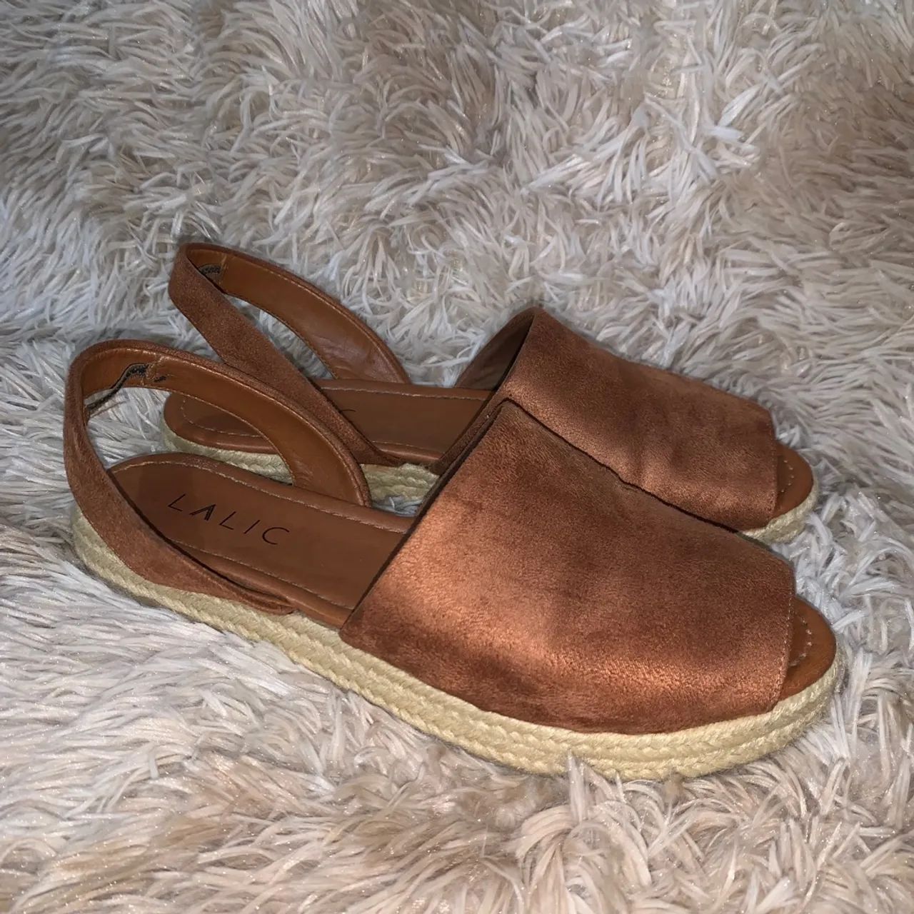 Sandália marrom tamanho 38