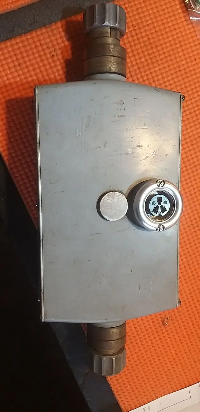 Unidade medidor SWR  ROE até 300 MHz Rohde e SCHWARZ leia!