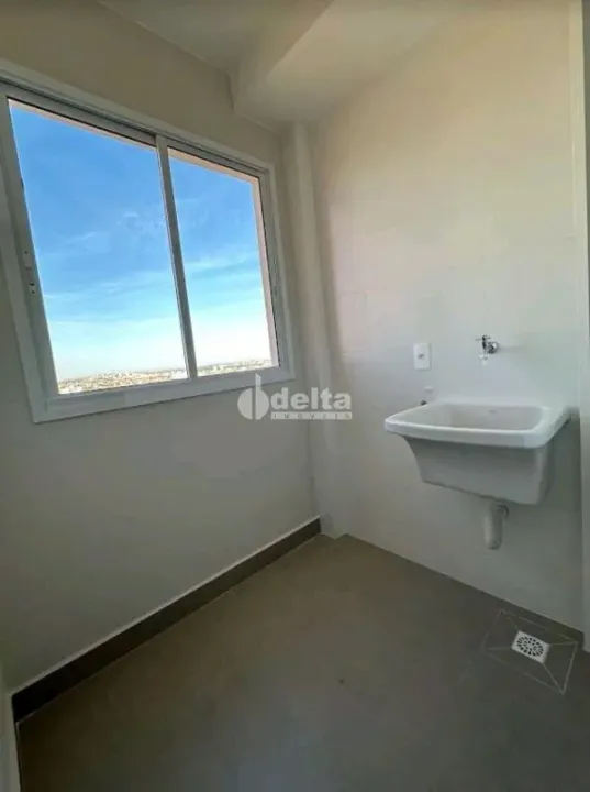 Apartamento disponível para venda no bairro Santa Mônica em Uberlândia-MG