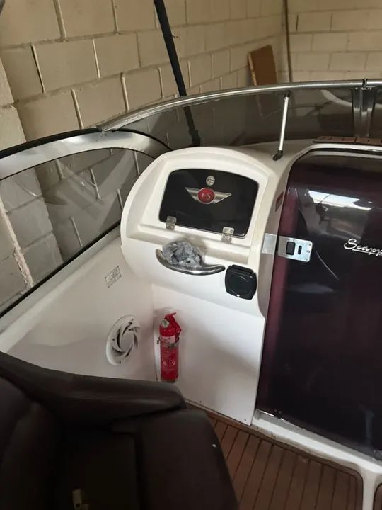 Lancha FS 230 cabinada 2010 - Foto 8