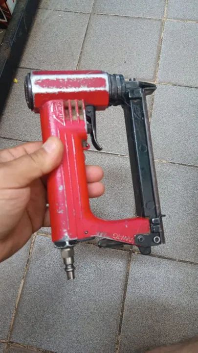 Grampeador a ar pneumática PACAR