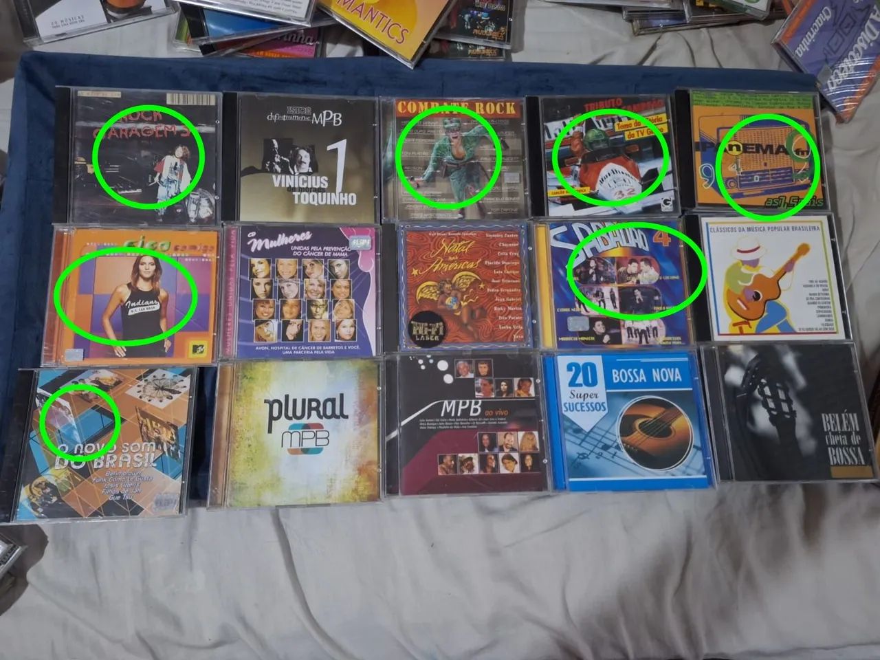 Lote 125 cds e 7 dvds  - Foto 3