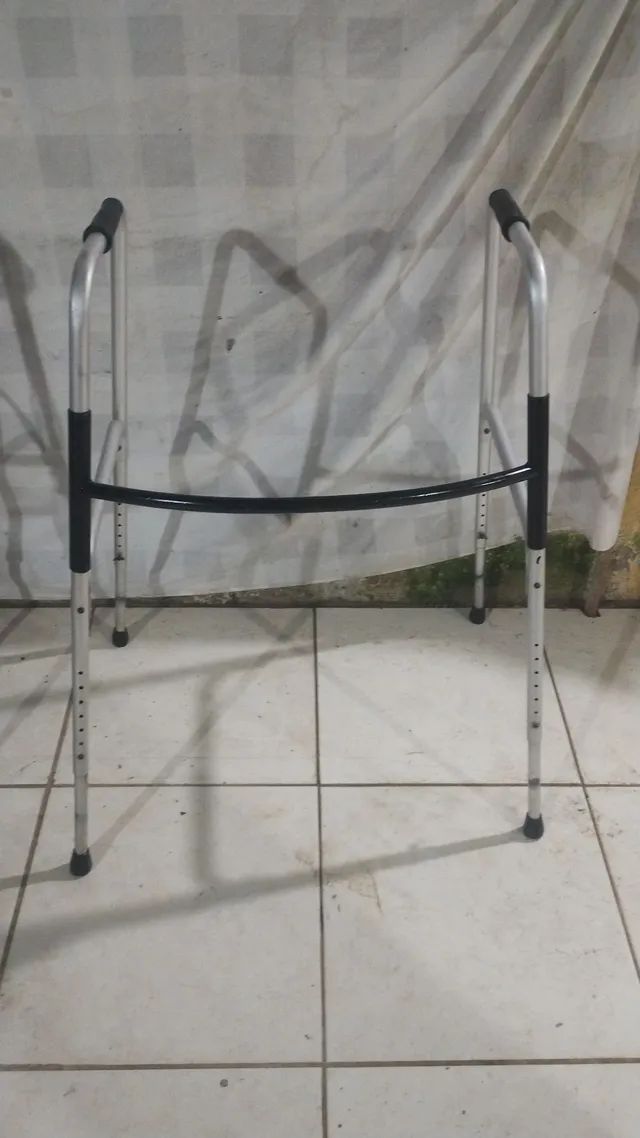 ANDADOR DE ALUMÍNIO 