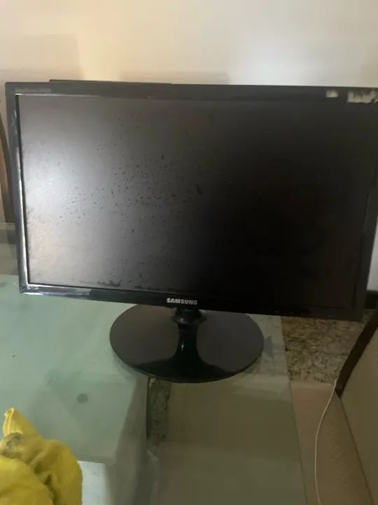 Monitor Samsung - Tela LCD - 60Hz