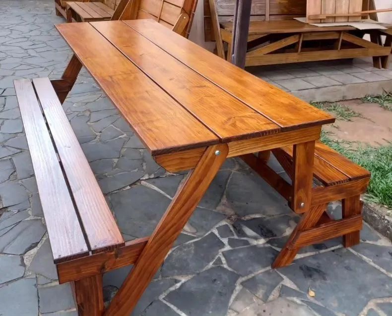 Mesa de madeira maciça com banco 2 metros  - Foto 3
