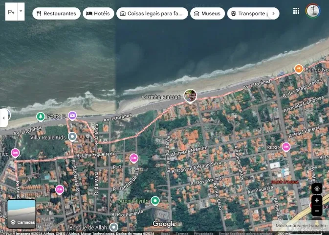 Vendo área de 2400 m² no Olho D'água, lado praia, próximo à Avenida Litorânea.