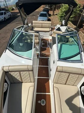 Lancha Focker 255 GTO Ano 2022 com motor de Centro Mercruiser 260HP Carreta de Enc - Foto 11