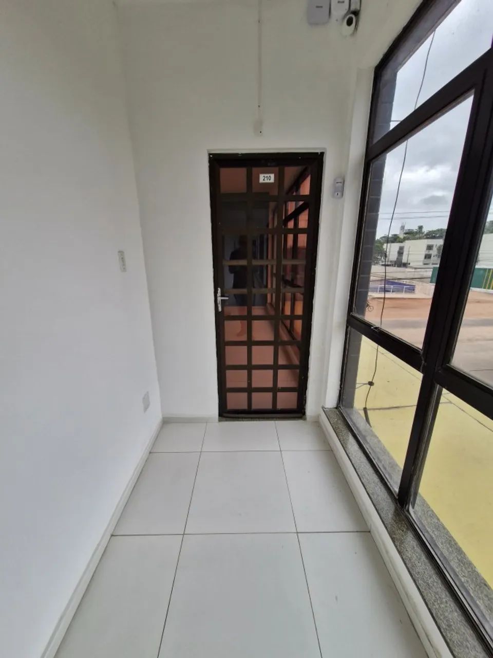 Sala Comercial na rua Ângelo Custódio - Cidade Velha - para aluguel - Foto 4