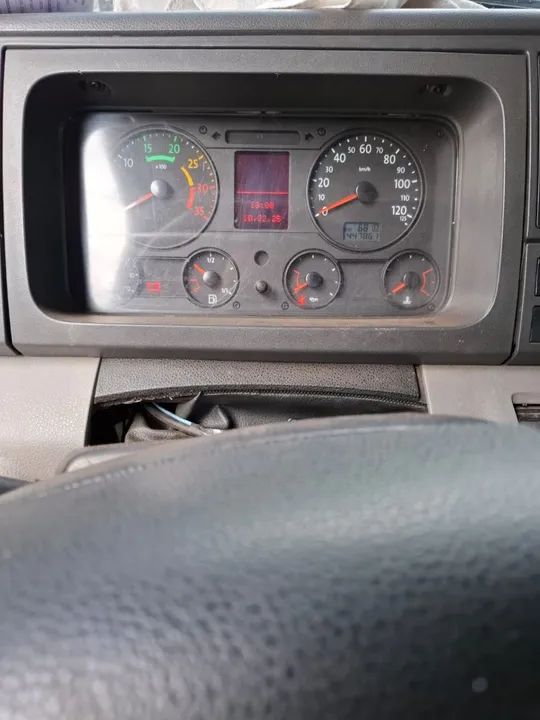 Caminhão VW Constellation 24.250 - 2010 - Foto 9