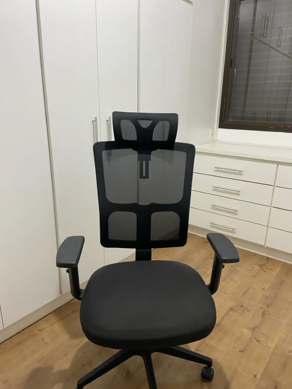 Cadeira de Escritório Ergonômica - Excelente estado