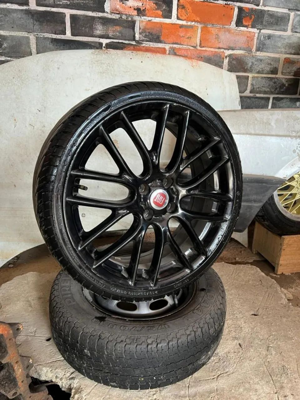 Rodas aro 18 vw 4x100 aceito 17 - Foto 2