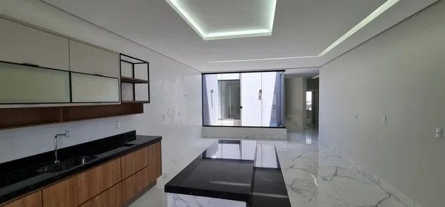 3 suítes piscina churrasqueira condomínio Vicente pires casa moderna ótima localização