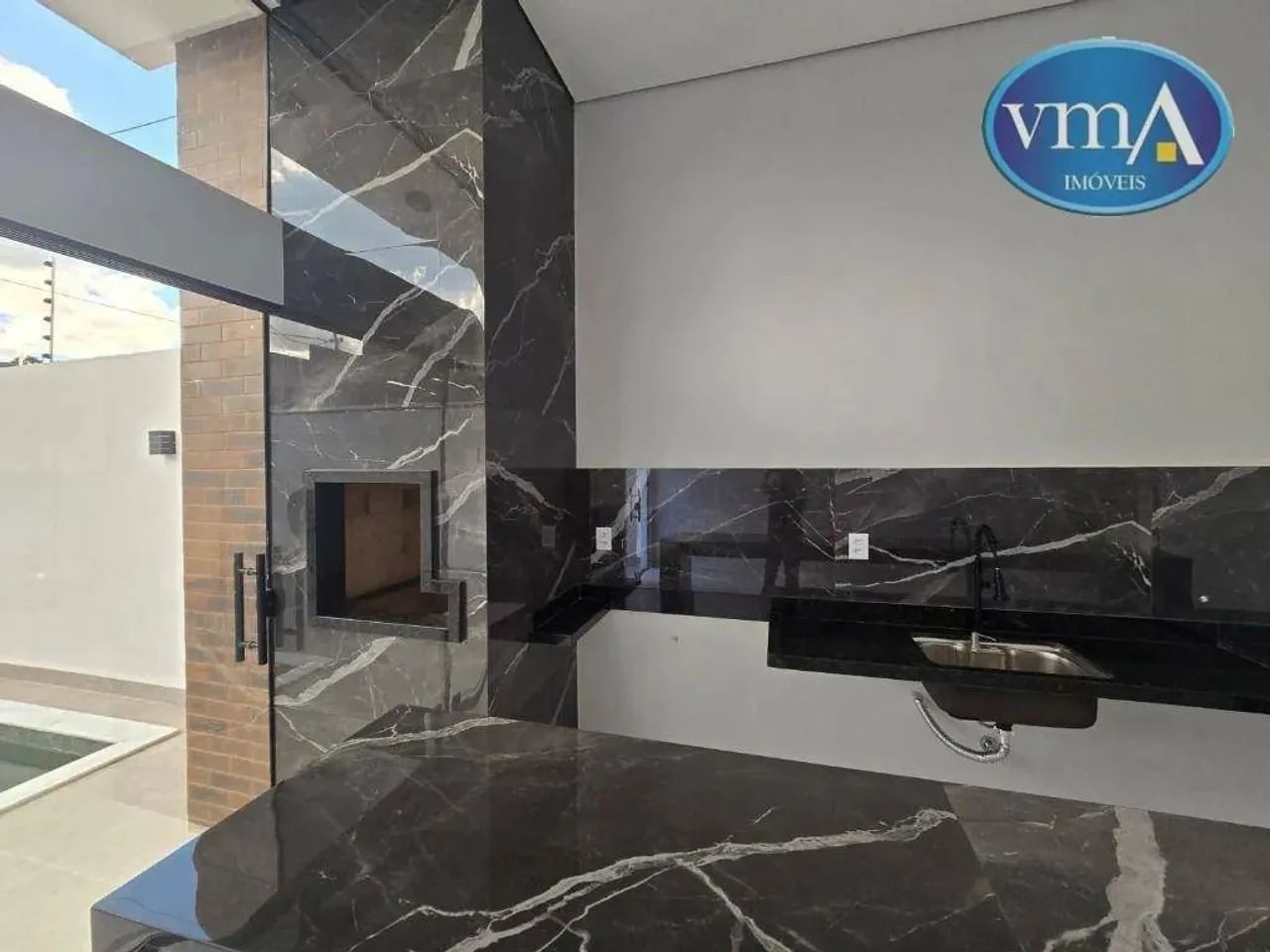 Vendo casa 113m², 3 dormitórios sendo 1 suíte, no bairro Jardim Universitário, Cuiabá-MT-  - Foto 4