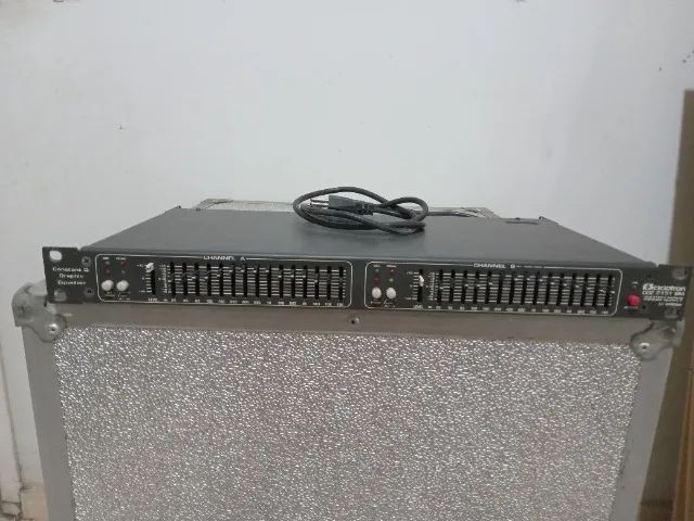 Equalizador CGE 2151 SM  Wattson / Ciclotron