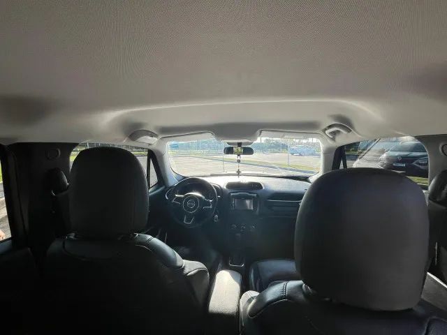 Jeep Renegade 2020 com bancos de couro e pouco usado - Foto 2