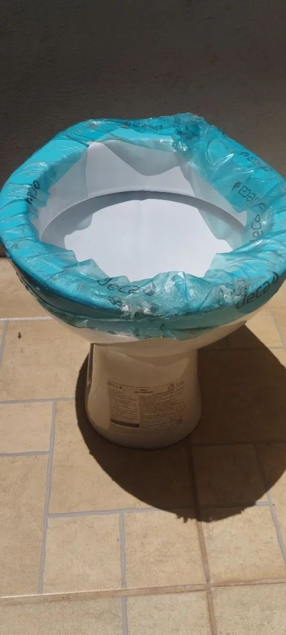 2 vasos sanitários64840810942082121