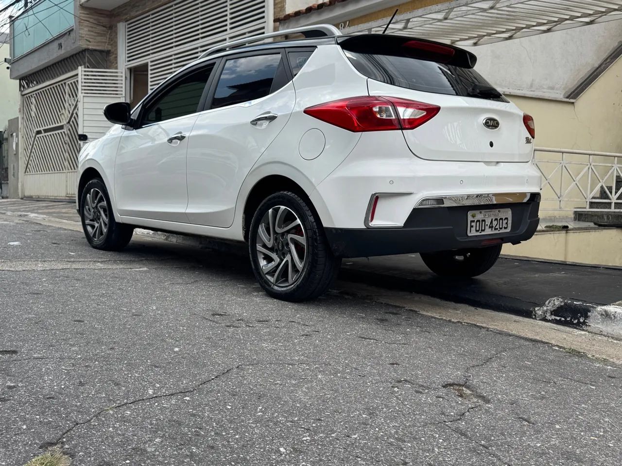 T40 Carro em ótimo estado! - 2019 - Foto 5