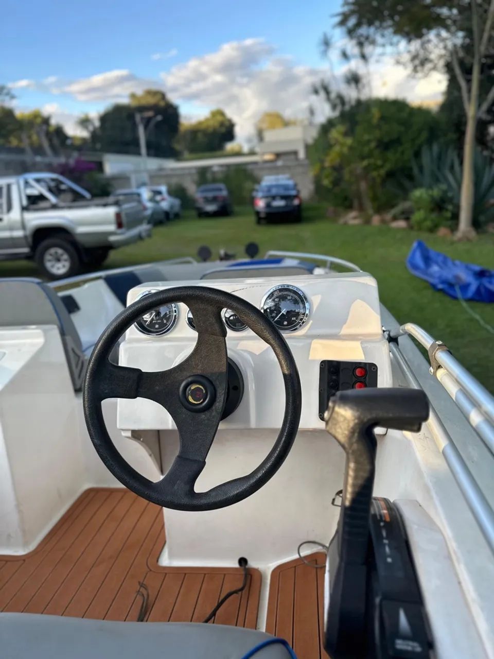 Lancha com motor novo - Foto 4